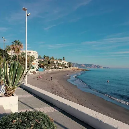 Chaparil Rooftop Apartment Nerja
